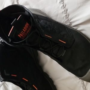 Palladium boots size 13 quicklace
